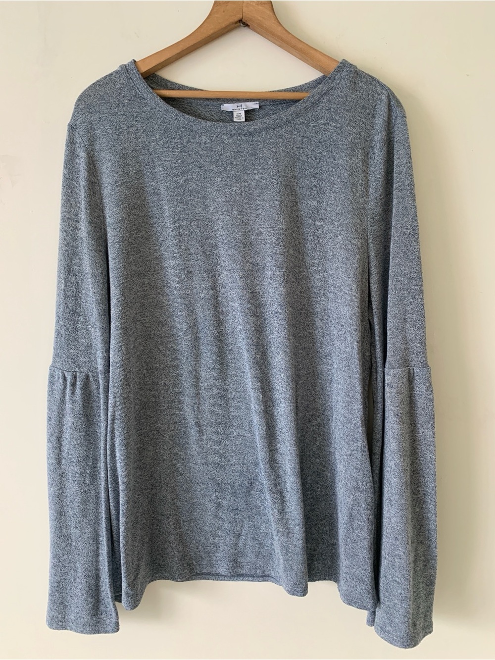 H By HALSTON Heather Marled Bluish Gray Scoop Neck Bell Sleeve Sweater Size L